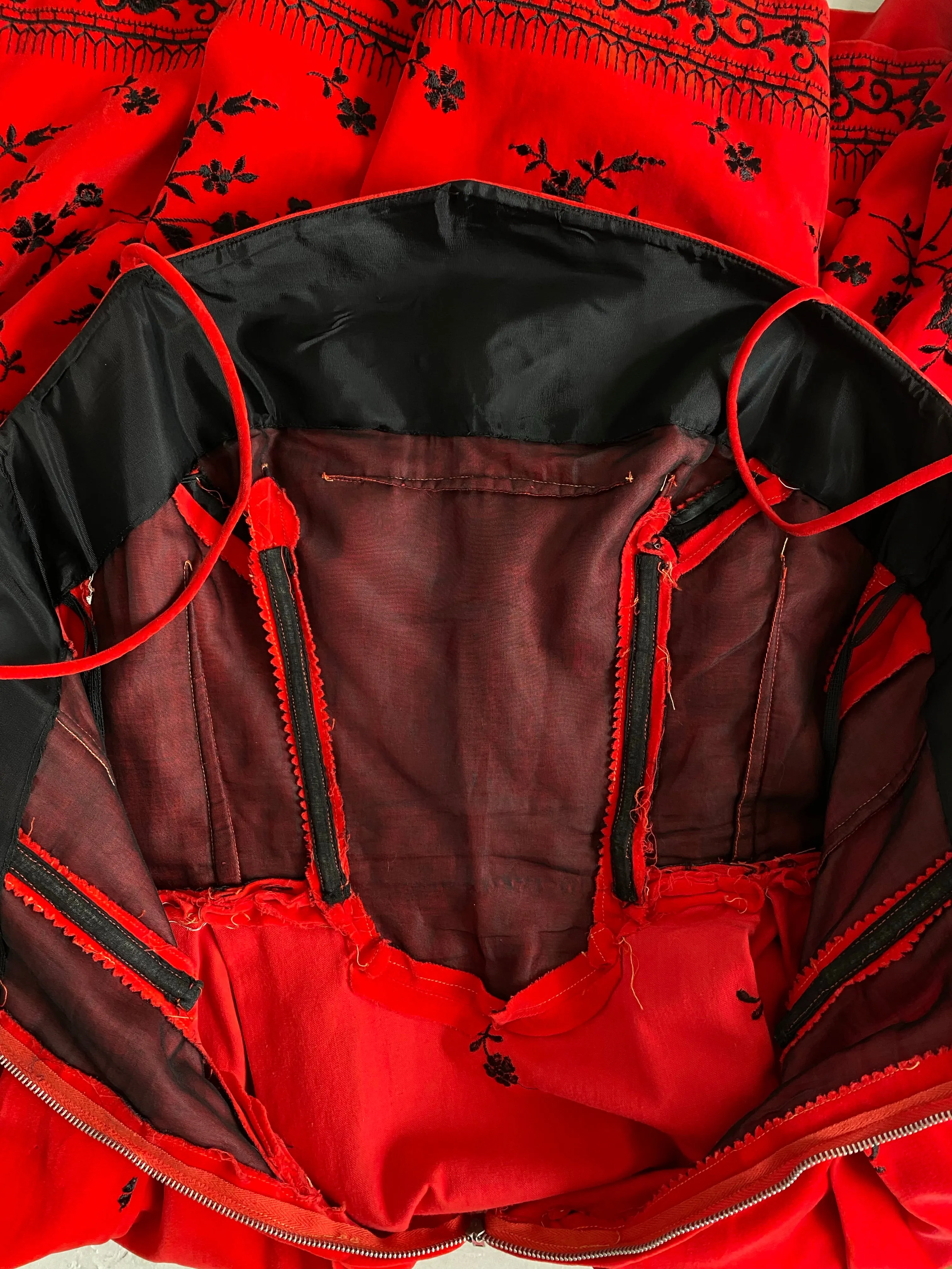 1950's Red Velveteen Party Dress With Black Embroidery By David Hart / Waist 27