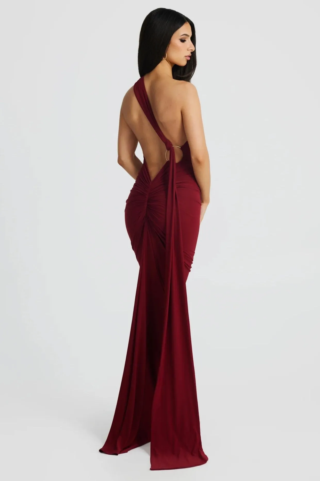 Elegant Wine-Colored Constantina Gown for Special Occasions