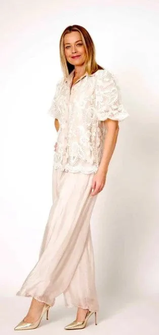 Embrodiery cream puff blouse