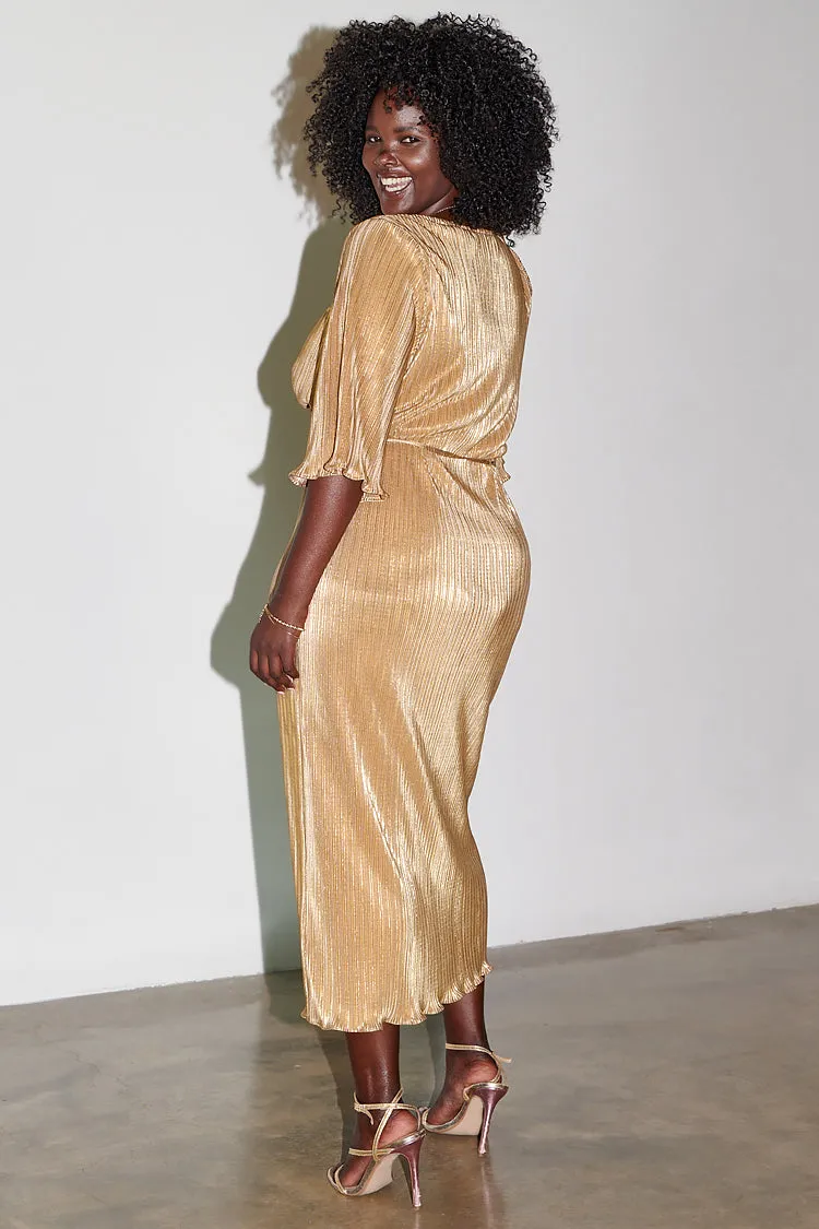 Elegant Petite Gold Plisse Dress - Stylish, Flattering Fit for Special Occasions