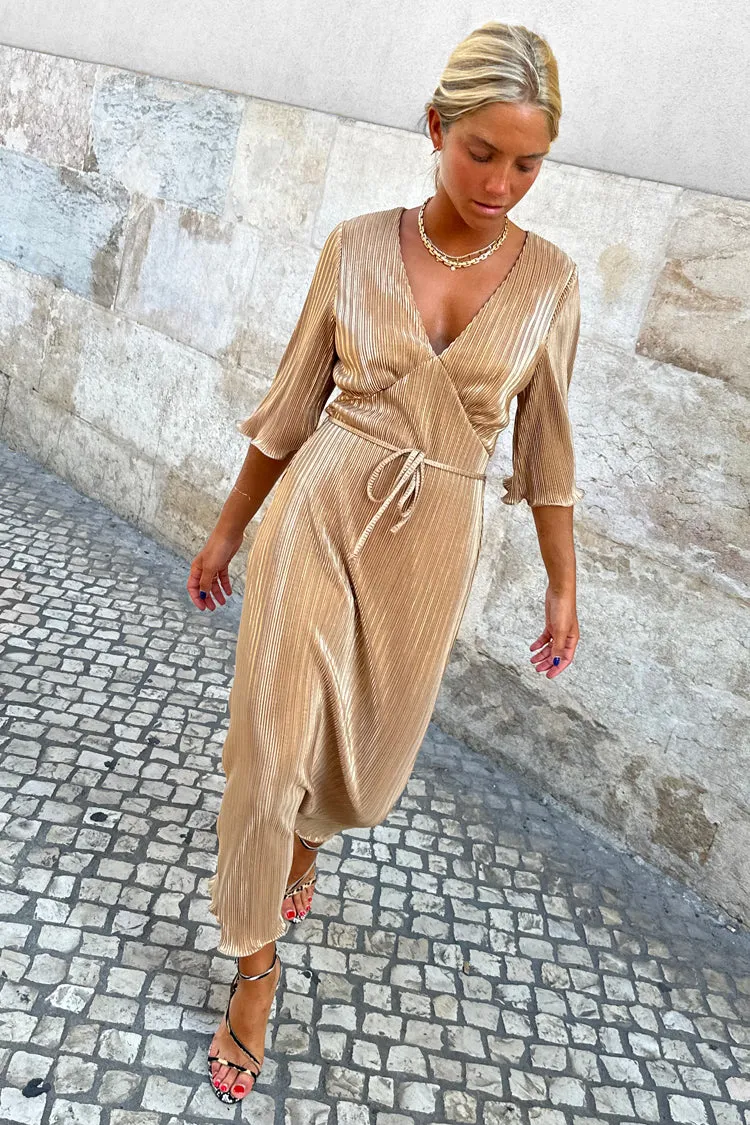 Elegant Petite Gold Plisse Dress - Stylish, Flattering Fit for Special Occasions